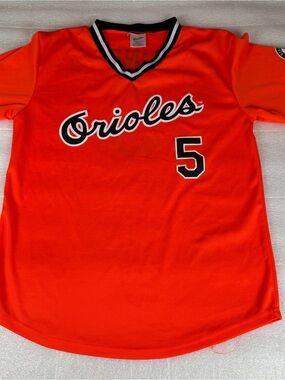 Baltimore Orioles Fits Men's Large (Tag XL) Brooks Robinson #5 SGA Shirt